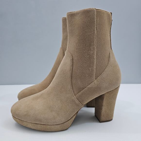 Donald Pliner Labell Ankle Boot Womens 9 Tan Suede Platform Heel Fall Fashion - Picture 1 of 15